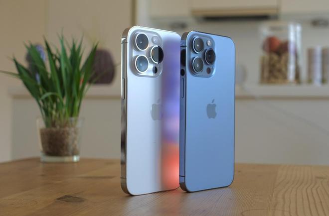 ld 6 vs iPhone16 Pro Max：机皇之争z6尊龙·中国网站华为Mate XT vs 三星 Z Fo(图3)