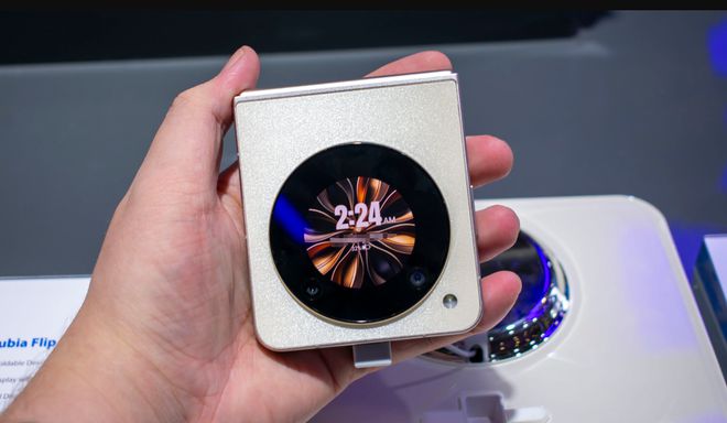 “7款超值”折叠手机排行榜：努比亚黑马崛起尊龙凯时app平台新年好物购！2025年(图9)